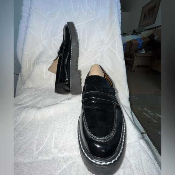 Franco Sarto “Cassandra” Black Patent Leather loafers. size 7 - Picture 5 of 6